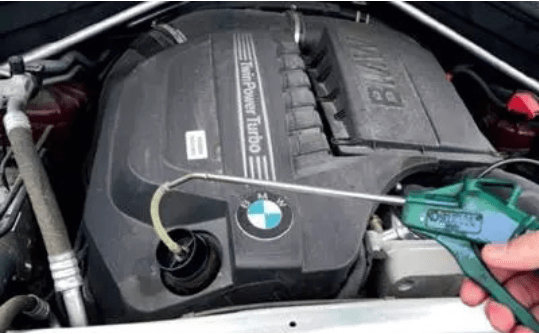 【損】寶馬X6曲軸油封破損造成發動機抖動